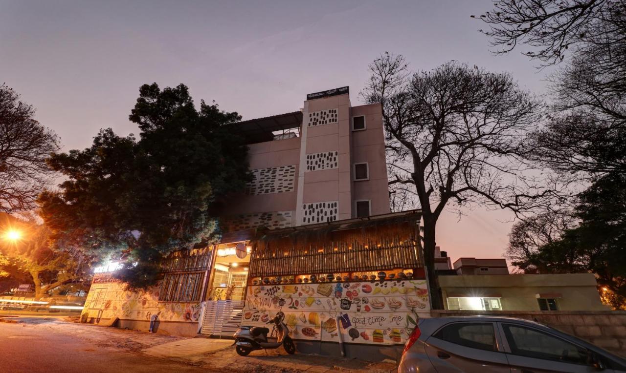 Treebo White Inn Koramangala Bangalore Esterno foto